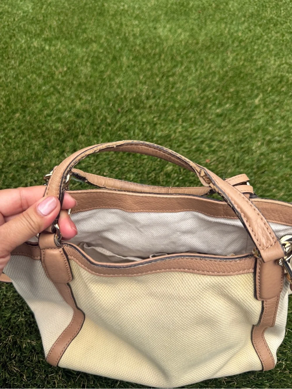 GUCCI Cellarius Soho GG Canvas & Leather Tote with Tassel - Picture 5 of 5